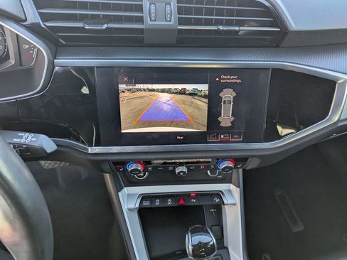 Used 2021 Audi Q3 2.0T Premium w/ Convenience Package image 15