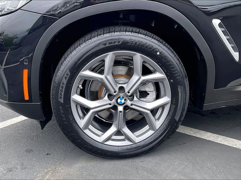 Used 2024 BMW X4 xDrive30i image 12