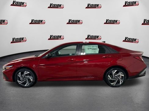 Certified 2025 Hyundai Elantra Sport FWD image 10
