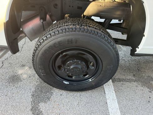 Used 2025 RAM 2500 Tradesman w/ Bed Convenience Group image 13