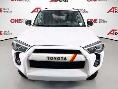Certified 2023 Toyota 4Runner 40th Anniversary SE AWD/4WD image 3