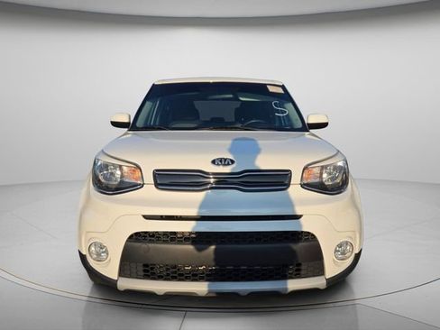 Used 2019 Kia Soul + FWD image 4