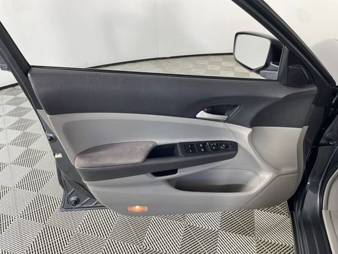 Used 2009 Honda Accord LX-P image 15