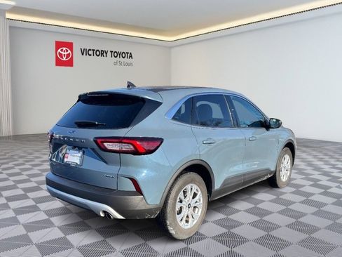 Used 2023 Ford Escape Active image 4