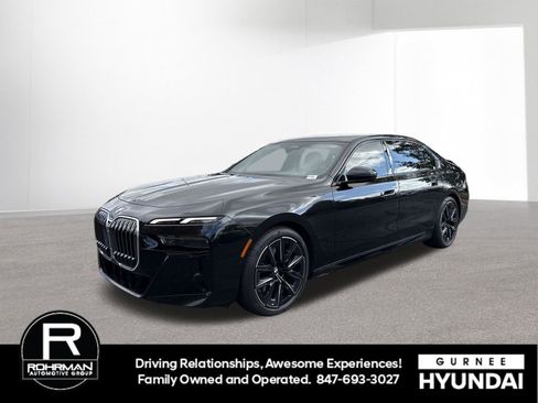Used 2024 BMW 760i xDrive w/ Premium Package AWD/4WD image 1