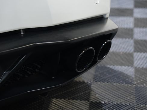 Used 2015 Lamborghini Huracan LP 610-4 AWD/4WD image 17