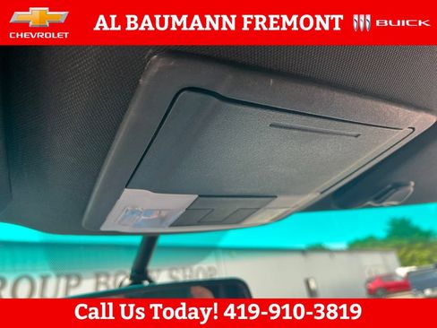 Used 2017 Ford Explorer XLT w/ Equipment Group 202A FWD image 21