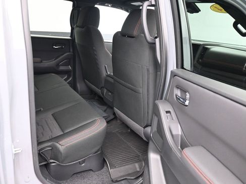 Used 2024 Nissan Frontier PRO-4X w/ Off-Road Protection Package image 15