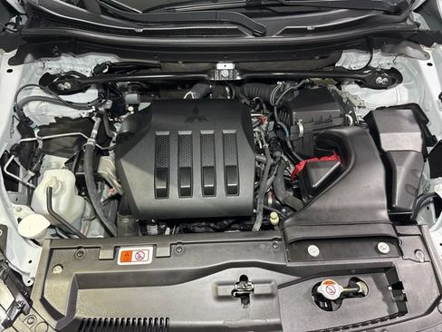 Used 2023 Mitsubishi Eclipse Cross LE AWD/4WD image 6