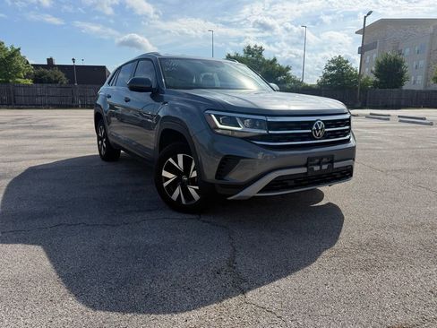 Used 2023 Volkswagen Atlas Cross Sport SE FWD image 1