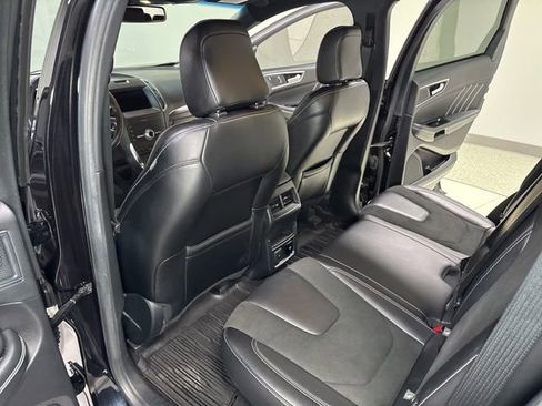 Used 2020 Ford Edge ST w/ Cold Weather Package AWD/4WD image 25