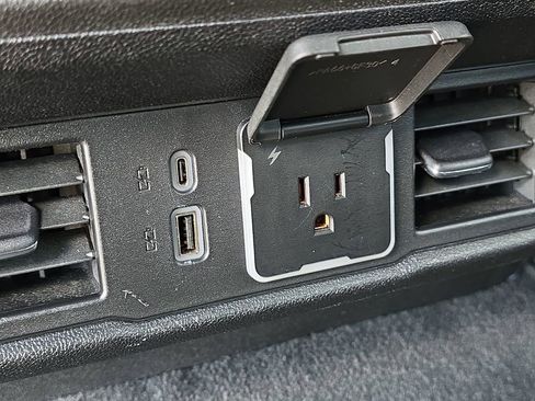 Certified 2024 GMC Sierra 2500 SLE w/ SLE Value Package; image 40