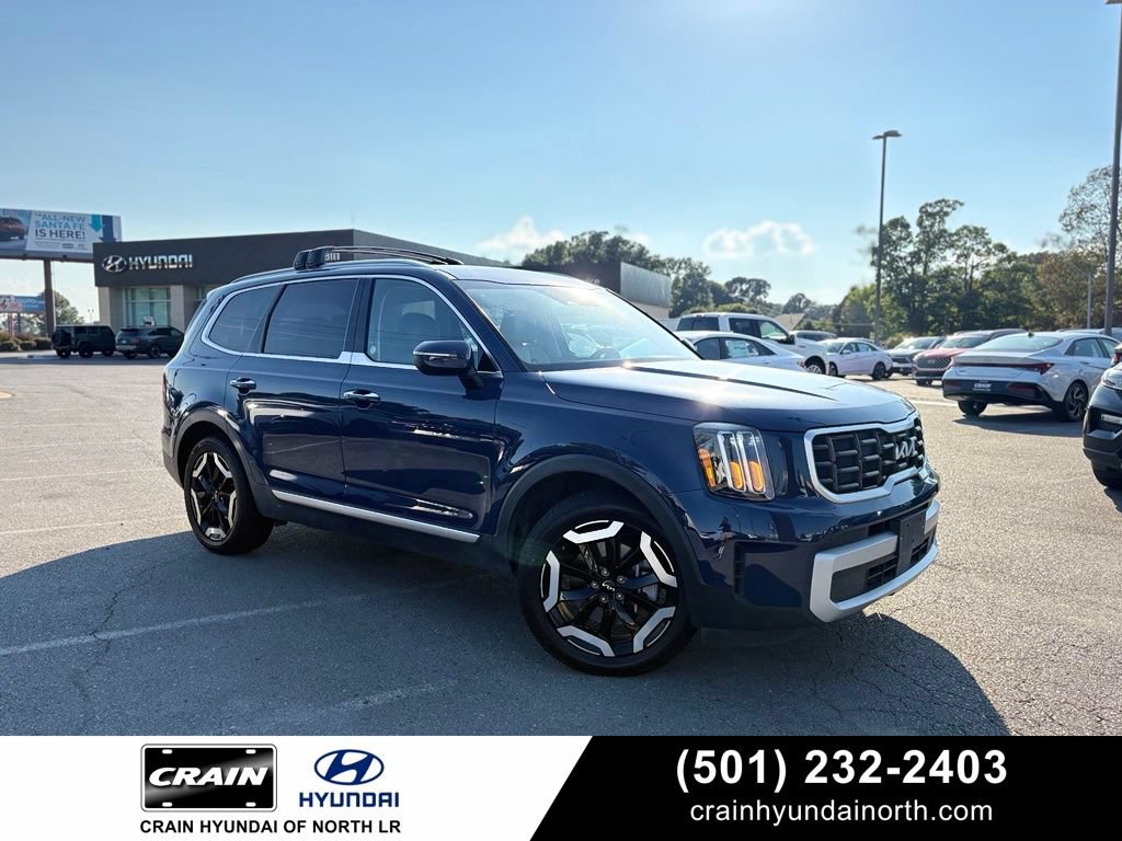 Used 2025 Kia Telluride S AWD/4WD image 1