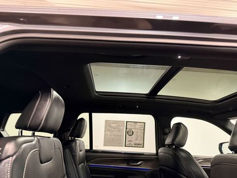 Used 2024 Jeep Grand Cherokee L Overland w/ Trailer Tow Package image 16