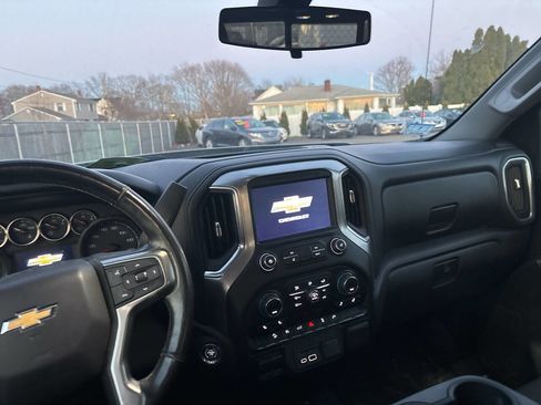 Used 2019 Chevrolet Silverado 1500 LT w/ All-Star Edition image 6