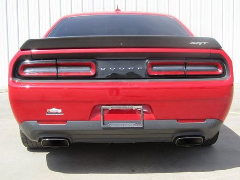 Used 2016 Dodge Challenger SRT Hellcat image 4