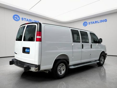 Used 2025 Chevrolet Express 2500 w/ Driver Convenience Package RWD image 10