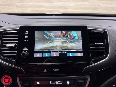 Used 2023 Honda Passport Elite image 9