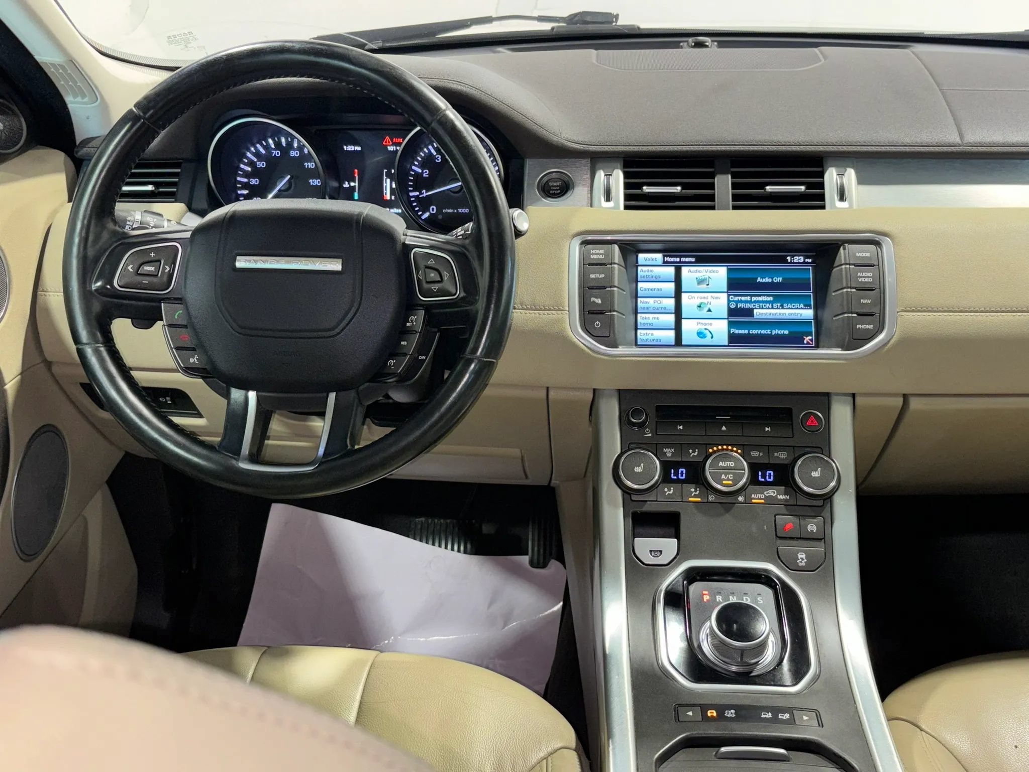 Used 2015 Land Rover Range Rover Evoque Pure Plus AWD/4WD image 11