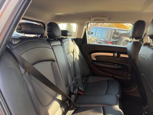 Used 2016 MINI Cooper Clubman image 17