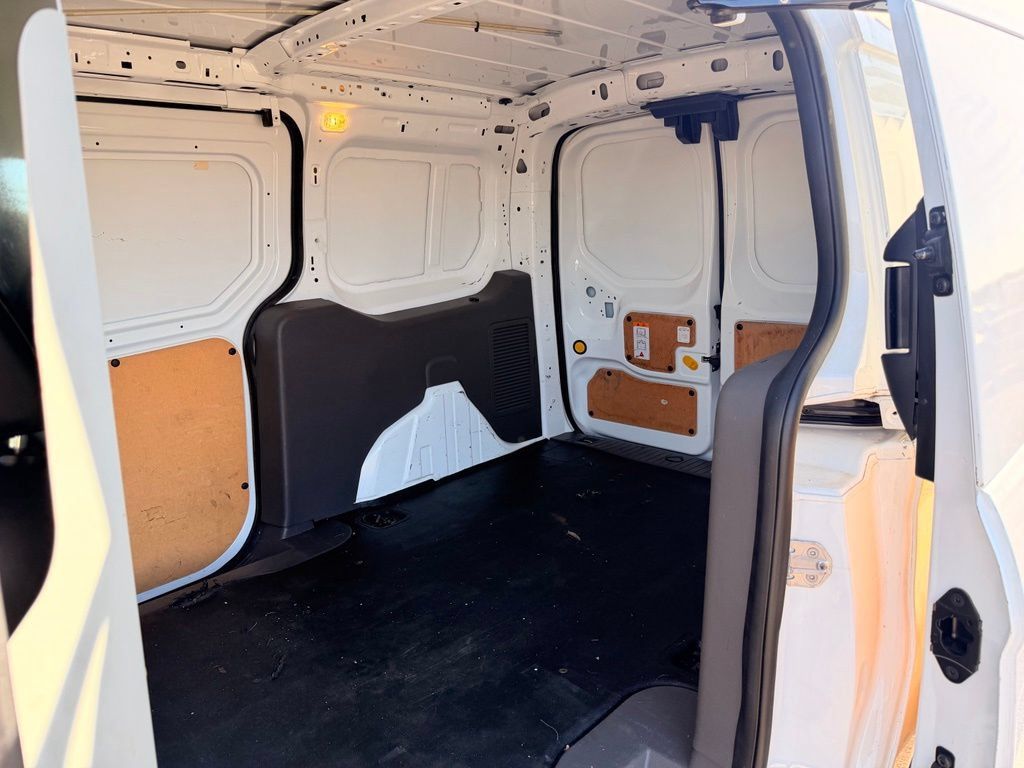 Used 2019 Ford Transit Connect XL FWD image 18