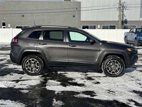 Used 2021 Jeep Cherokee Trailhawk w/ Trailer Tow Group image 2