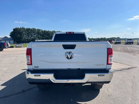 Used 2022 RAM 2500 Tradesman w/ Chrome Appearance Group AWD/4WD image 6