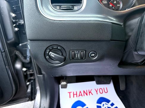 Used 2014 Dodge Charger SE image 20