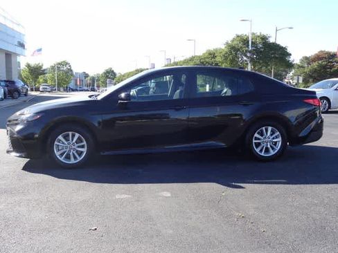 Used 2025 Toyota Camry LE FWD image 2