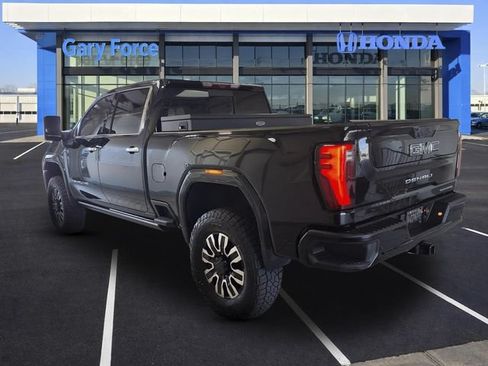 Used 2024 GMC Sierra 3500 Denali Ultimate AWD/4WD image 3