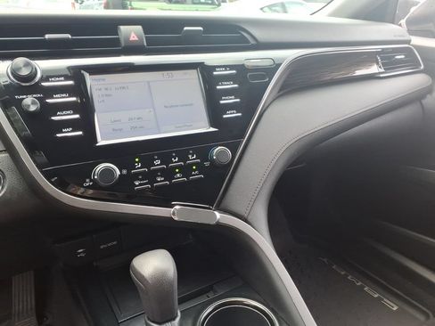 Used 2019 Toyota Camry LE w/ Convenience Package FWD image 24