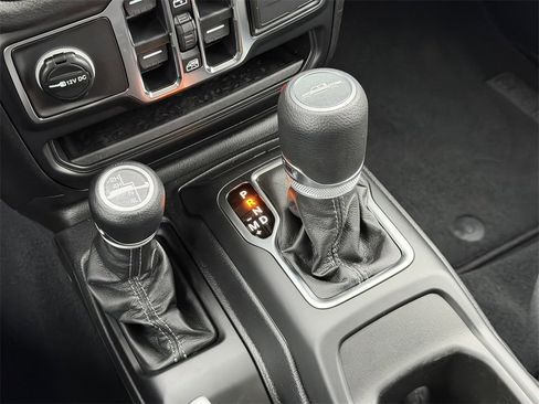 New 2026 Jeep Gladiator Sport image 18