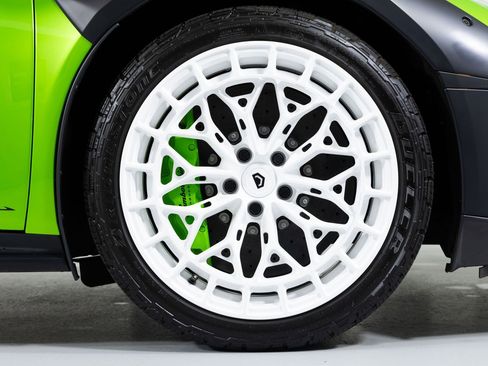 Used 2024 Lamborghini Huracan Sterrato image 37