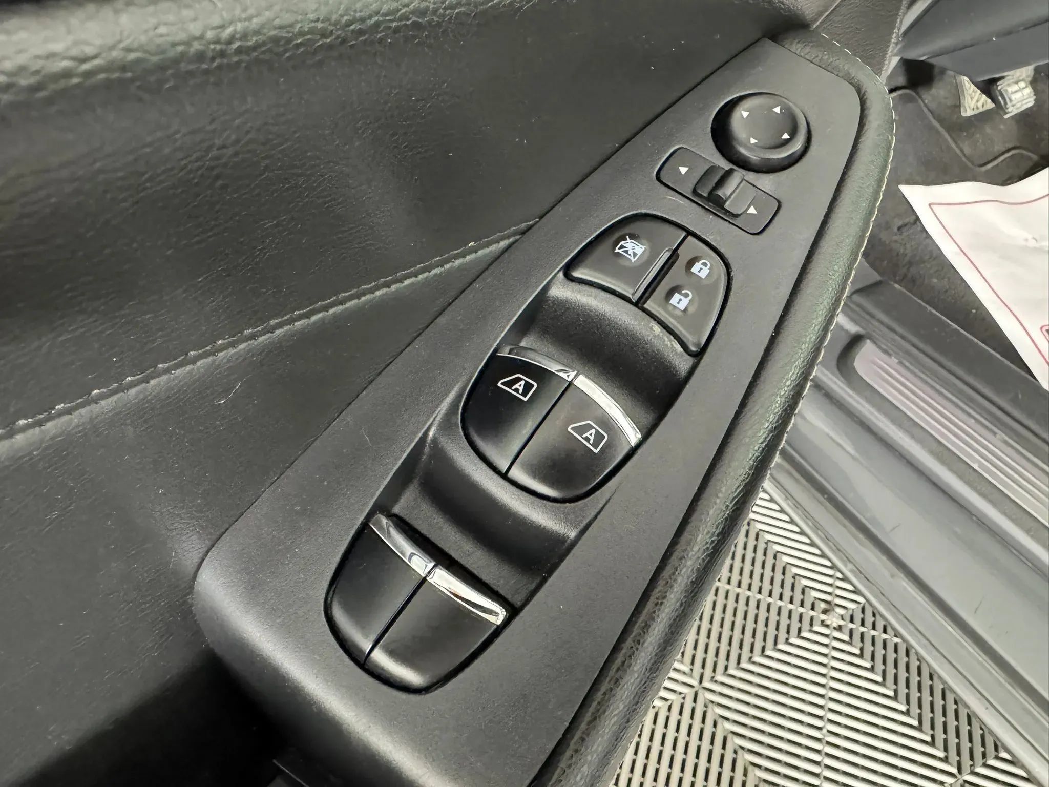 Used 2022 Nissan Maxima Platinum w/ Sport Mat Group FWD image 40