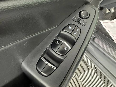 Used 2022 Nissan Maxima Platinum w/ Sport Mat Group FWD image 40