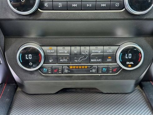 Used 2020 Ford Expedition Limited w/ Equipment Group 303A AWD/4WD image 18