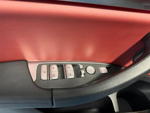 Used 2024 BMW X4 xDrive30i w/ Convenience Package image 13