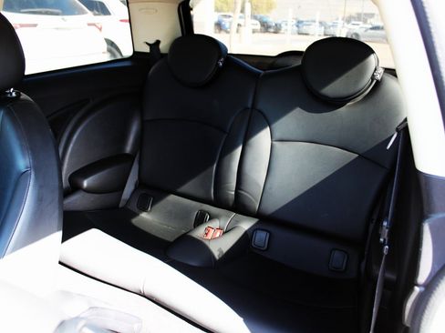 Used 2013 MINI Cooper Hardtop image 11
