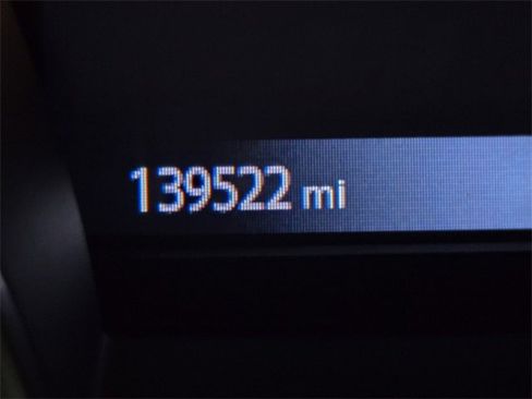 Used 2017 Nissan Altima 3.5 SR w/ Interior Lighting Package image 26