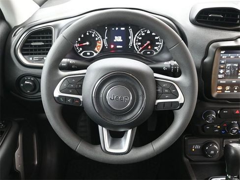 Used 2023 Jeep Renegade Latitude image 23