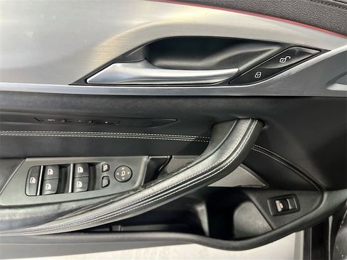 Used 2019 BMW M550i xDrive image 18