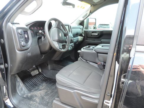 Used 2022 Chevrolet Silverado 3500 W/T w/ WT Convenience Package image 5