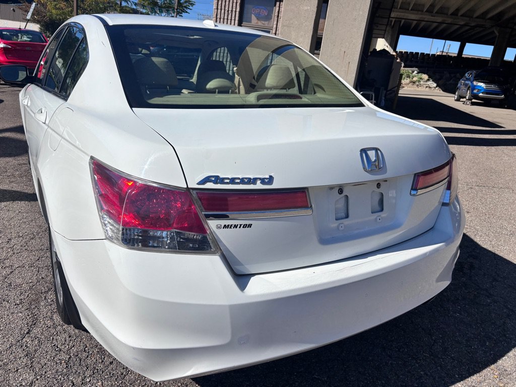 Used 2011 Honda Accord EX-L image 4