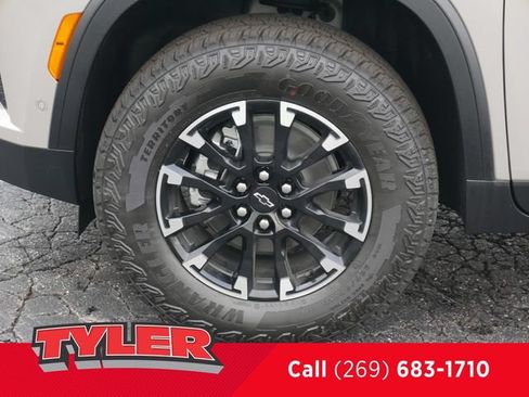 New 2026 Chevrolet Traverse Z71 w/ Enhanced Driving Package AWD/4WD image 50
