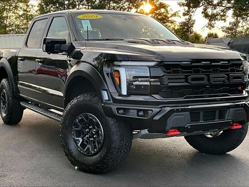 Used 2024 Ford F150 Raptor w/ Equipment Group 803A Raptor R AWD/4WD image 2