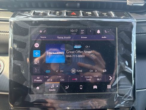 New 2025 Jeep Grand Cherokee L Laredo image 37