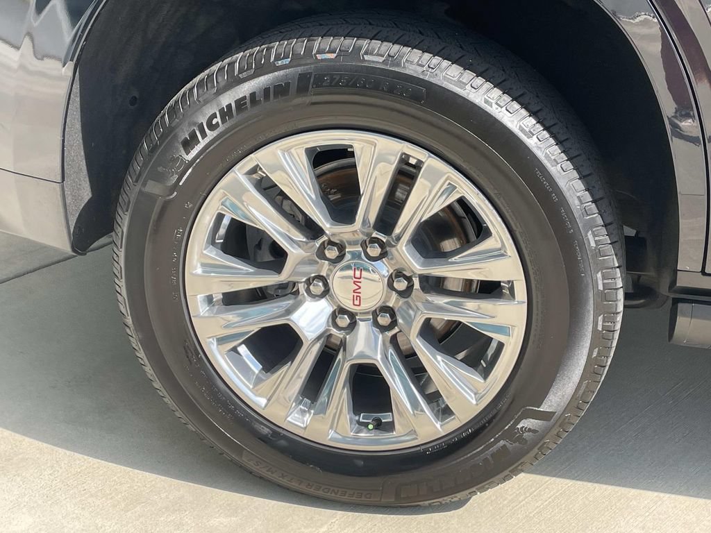 Used 2022 GMC Yukon Denali AWD/4WD image 9