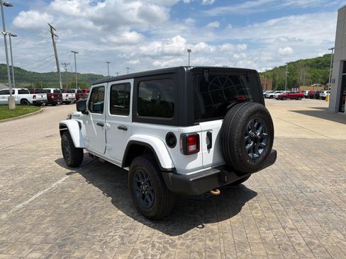 New 2026 Jeep Wrangler Unlimited Sport AWD/4WD image 6