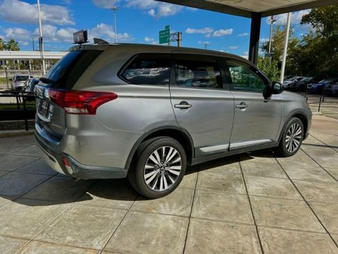 Used 2019 Mitsubishi Outlander ES image 4