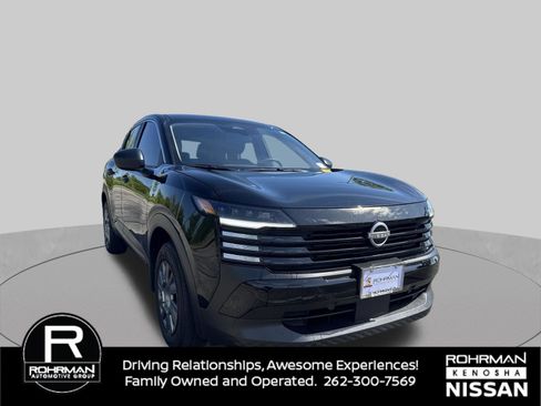 Certified 2025 Nissan Kicks S AWD/4WD image 3